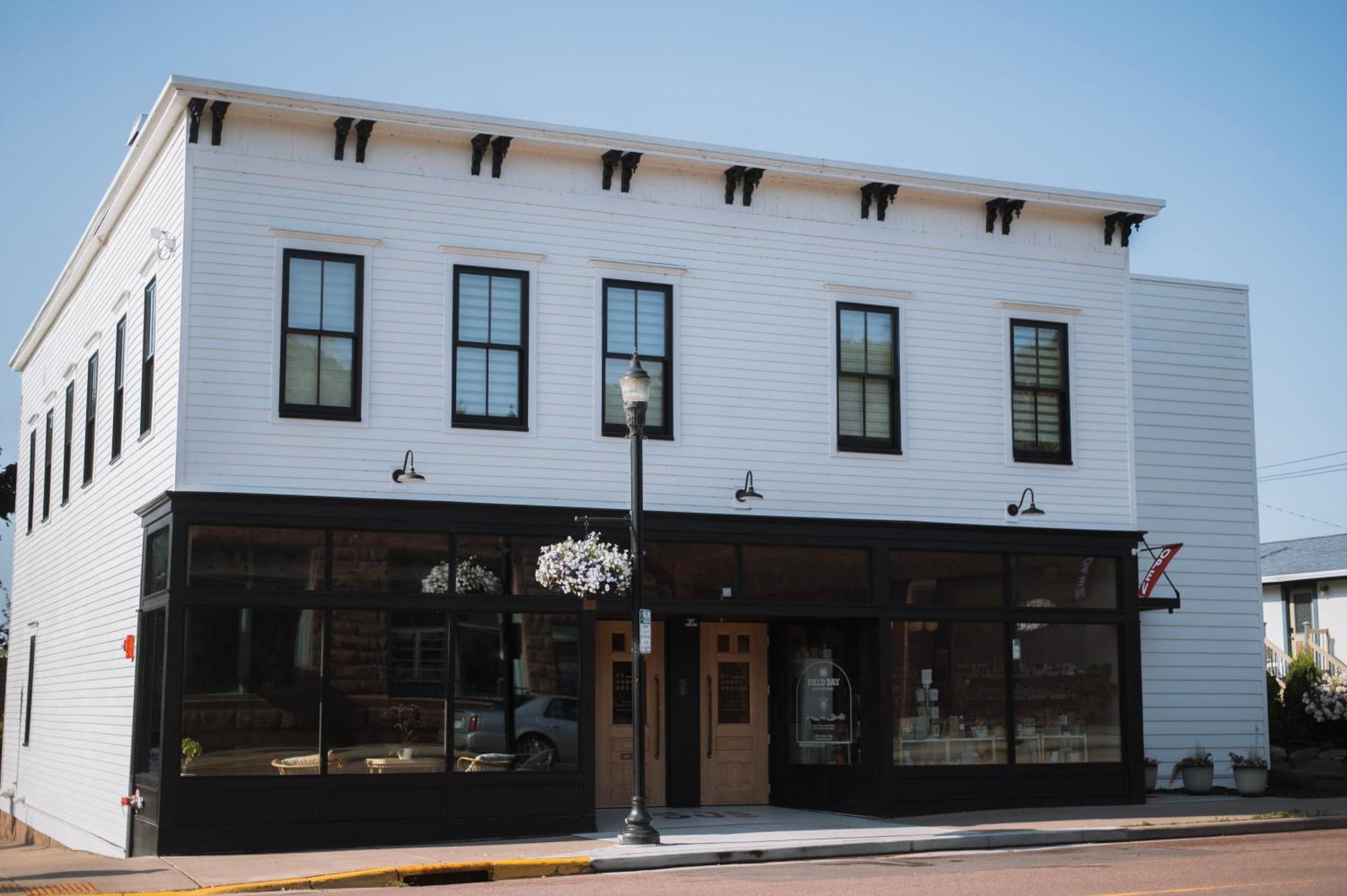 St. James Social Bayfield Bagian luar foto